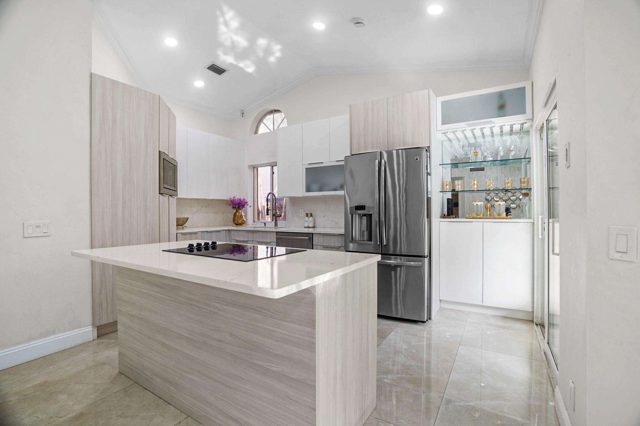 Country Isles Garden Home - Residential