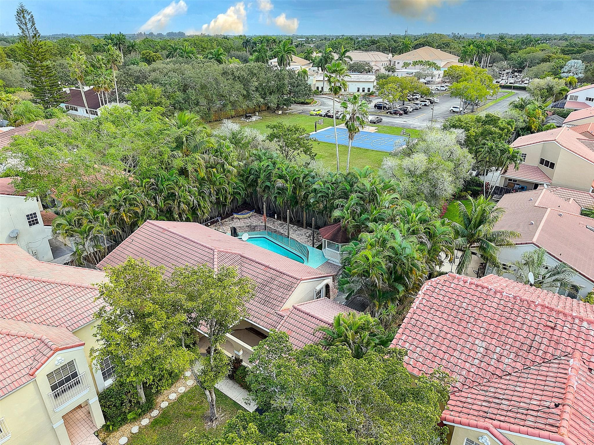 Country Isles Garden Home - Residential