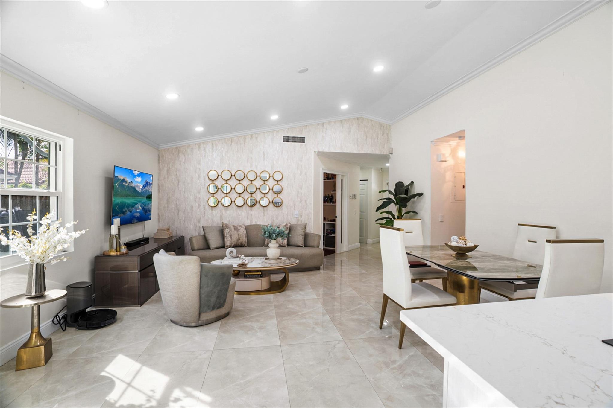 Country Isles Garden Home - Residential