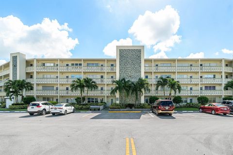 4015 Cambridge A Deerfield Beach FL 33442
