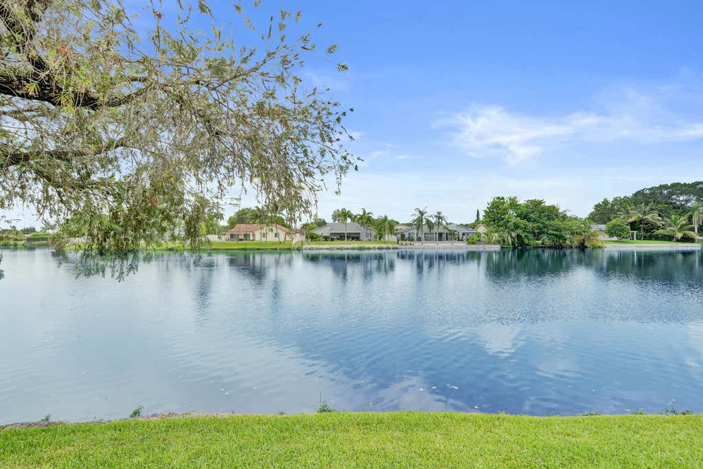 Photo of 1122 NW 79th Drive, Plantation, FL 33322 (MLS # B26046780)
