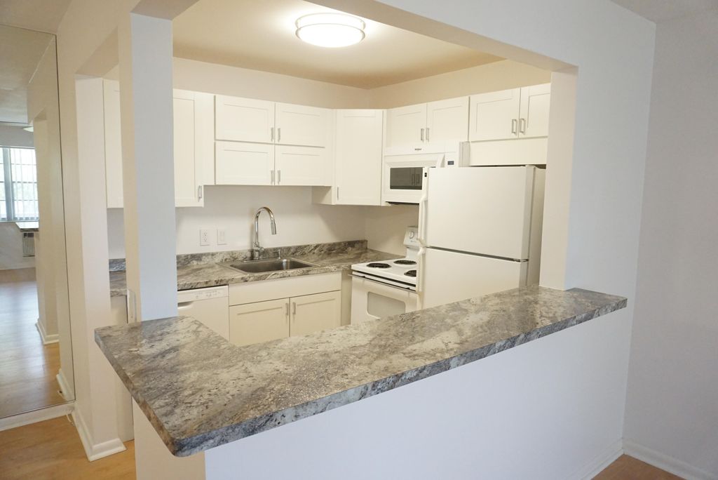 Photo of 50 Canterbury B, West Palm Beach, FL 33417 (MLS # B26035503)