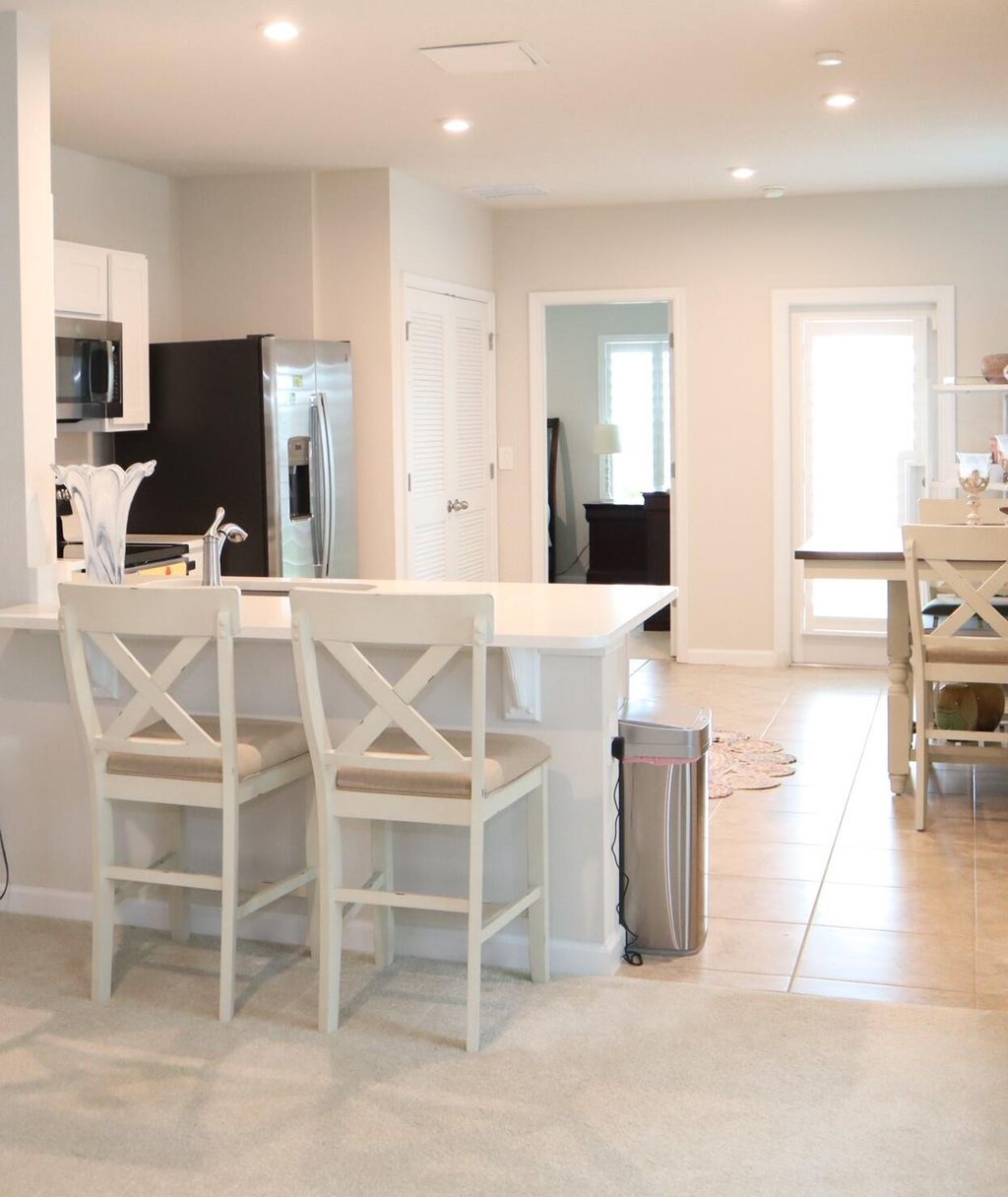 Photo of 517 Cherimoya Street, Fort Pierce, FL 34981 (MLS # B26019158)