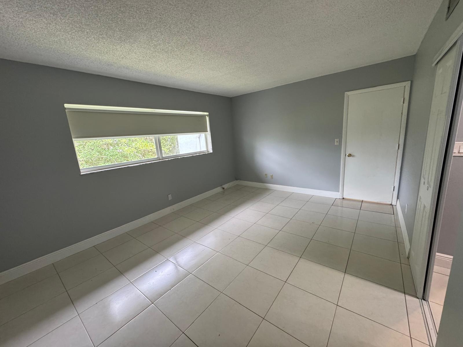 Oriole Golf & Tennis Club - Residential