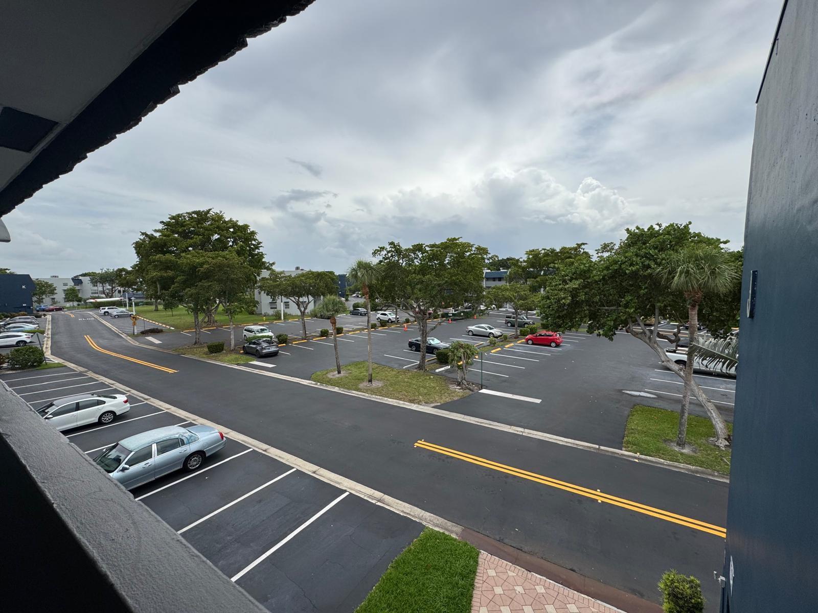 Oriole Golf & Tennis Club - Residential