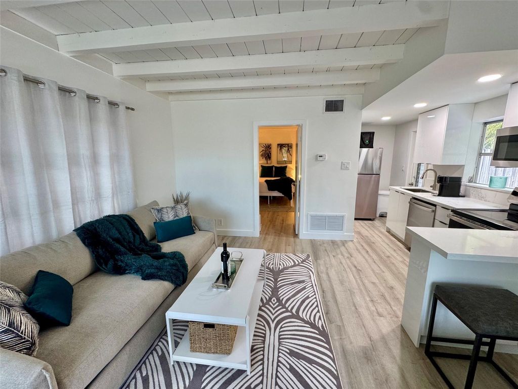 Photo of 1130 NE 18th Avenue #3, Fort Lauderdale, FL 33304 (MLS # F10492860)