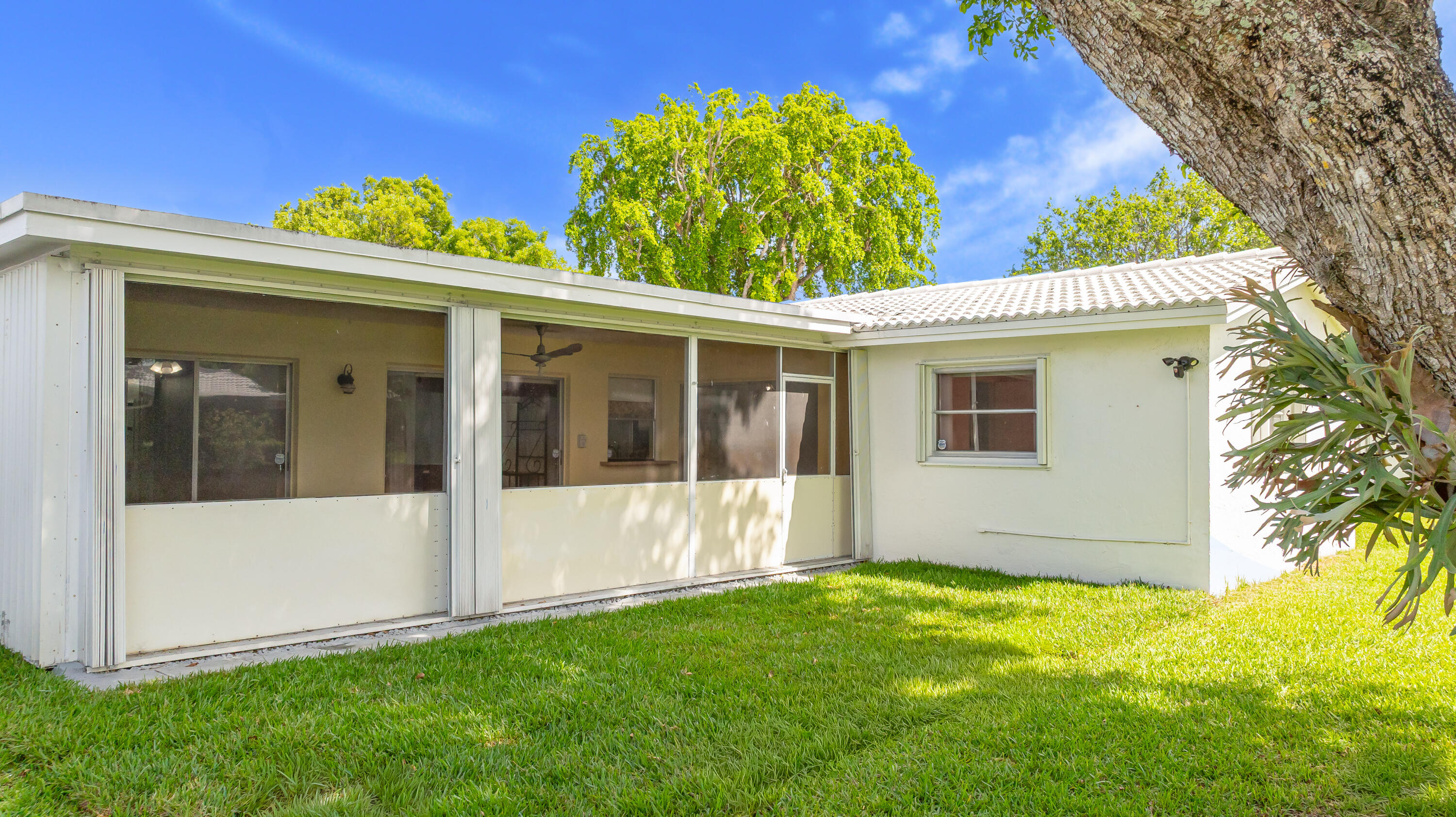 Lauderdale West - Residential