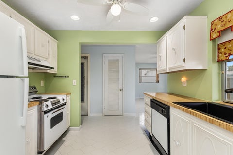Tiny photo for 1261 NW 90th Drive, Plantation, FL 33322 (MLS # B26033916)