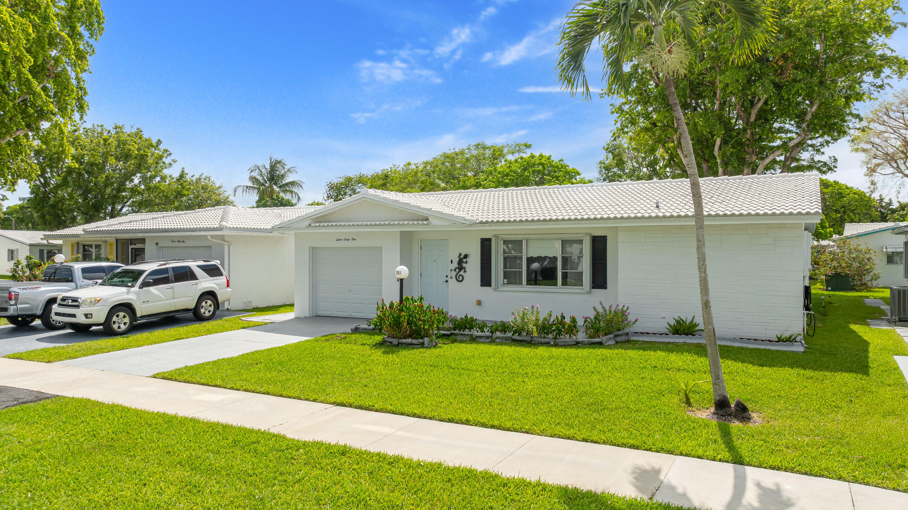 Lauderdale West - Residential