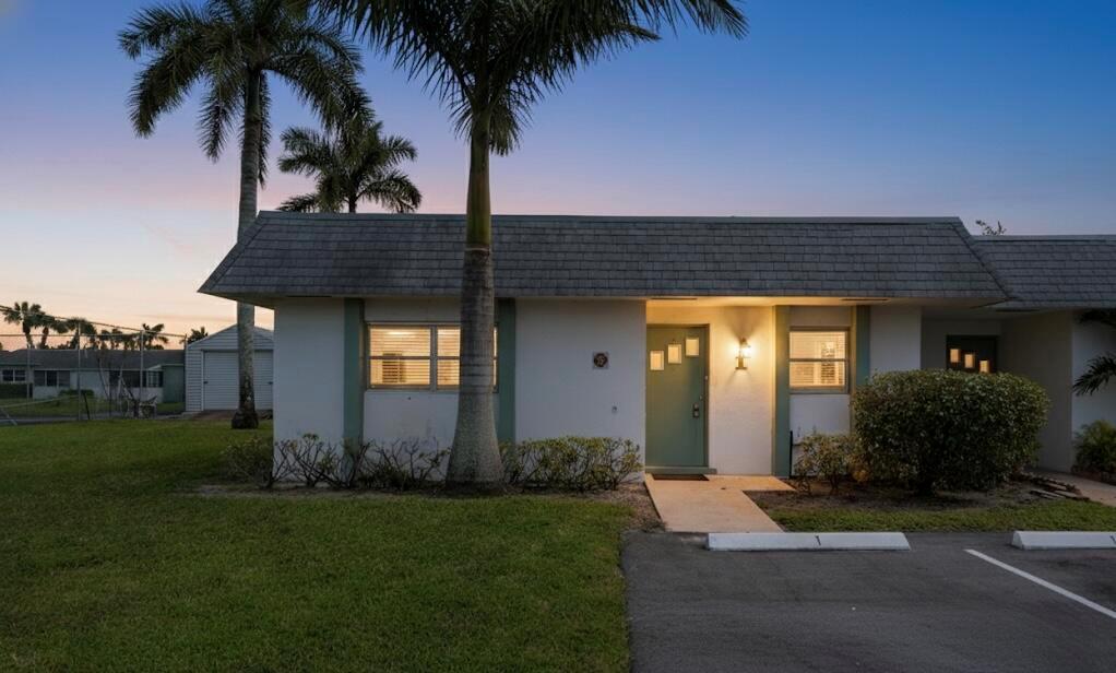 CRESTHAVEN TOWNHOMES SEC - Residential