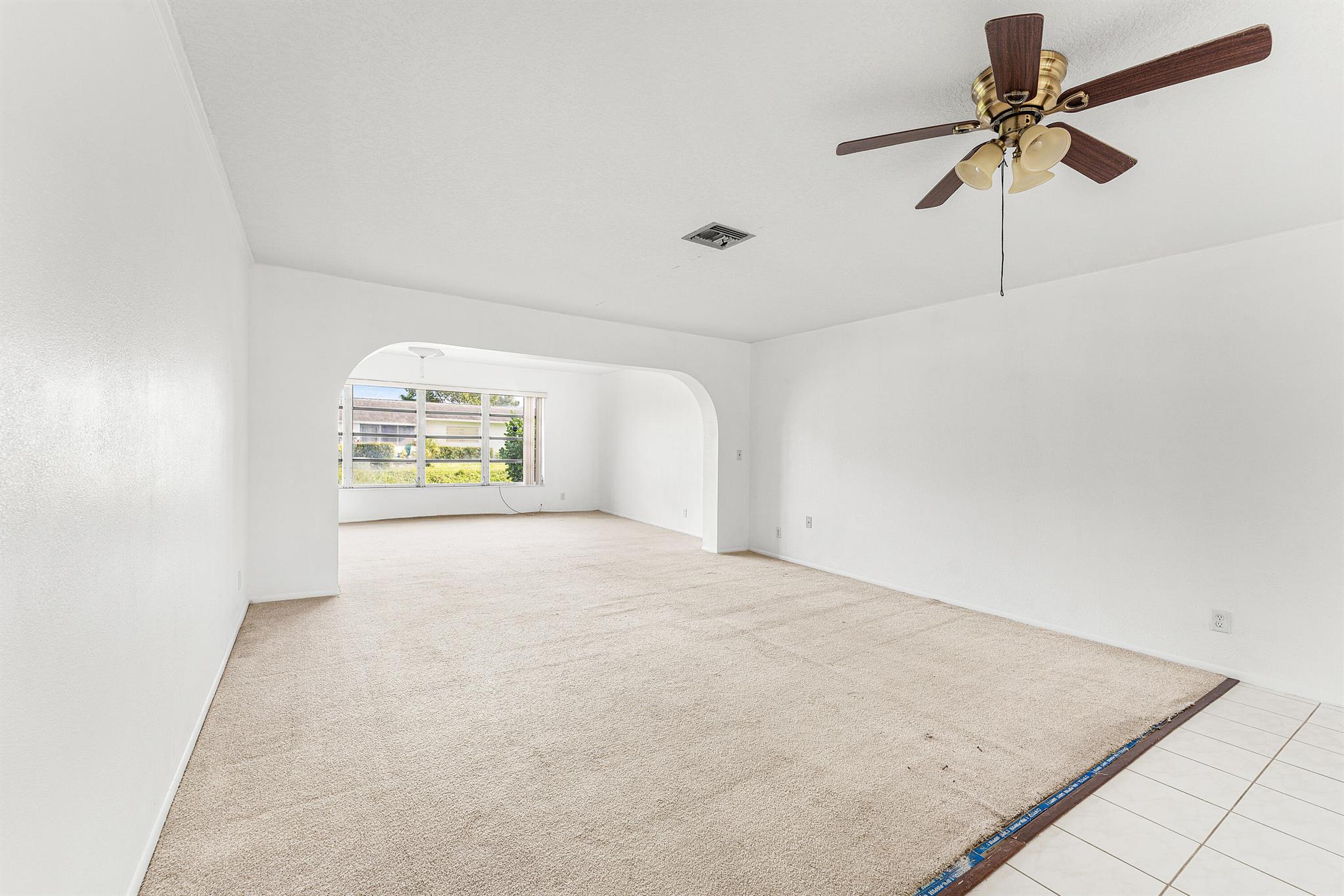 CRESTHAVEN TOWNHOMES SEC - Residential