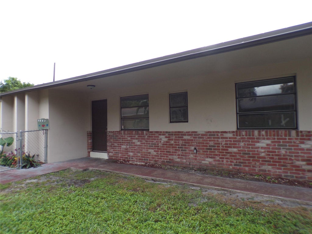 Photo of 1505 N 57th Terrace, Hollywood, FL 33021 (MLS # B26080706)