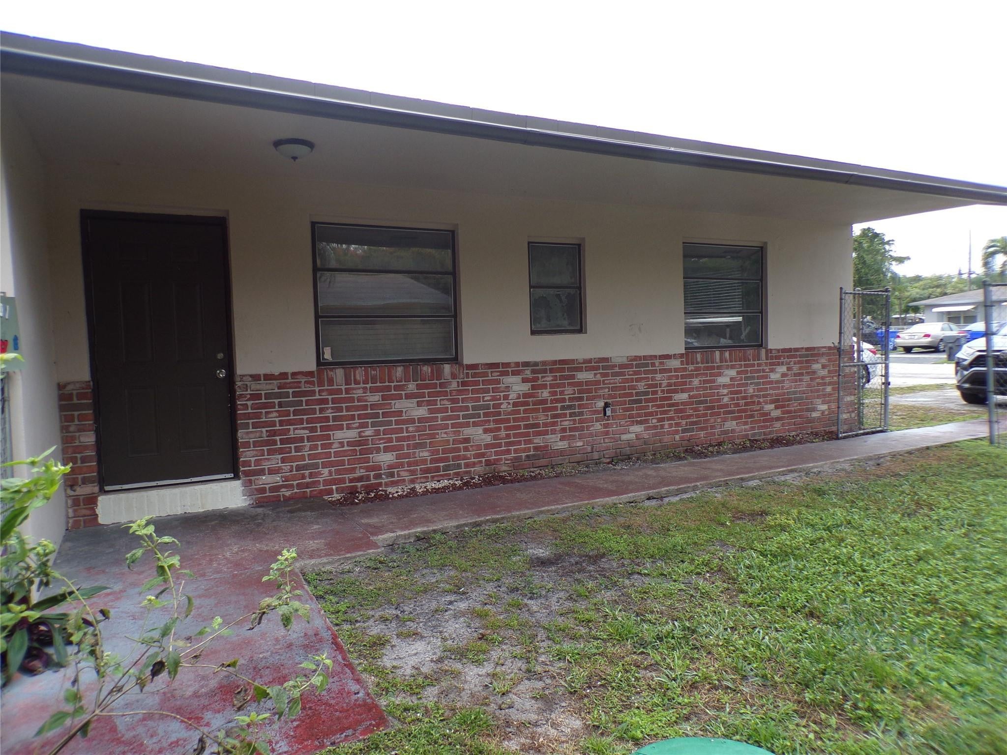 1505 N 57th Terrace