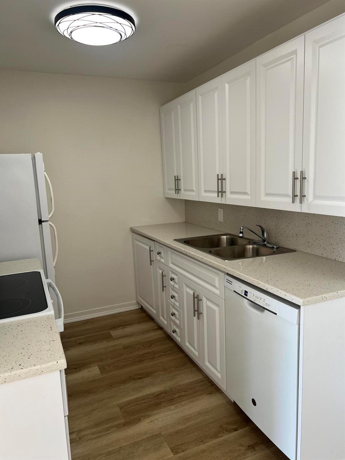 2072 Cornwall D