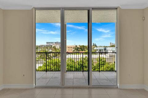 A home in Deerfield Beach