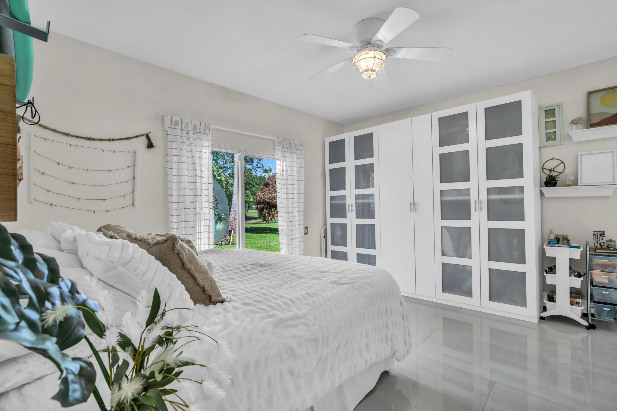 MID-RIVERS YACHT AND COUNTRY CLUB (AKA EVERGREEN C - Residential