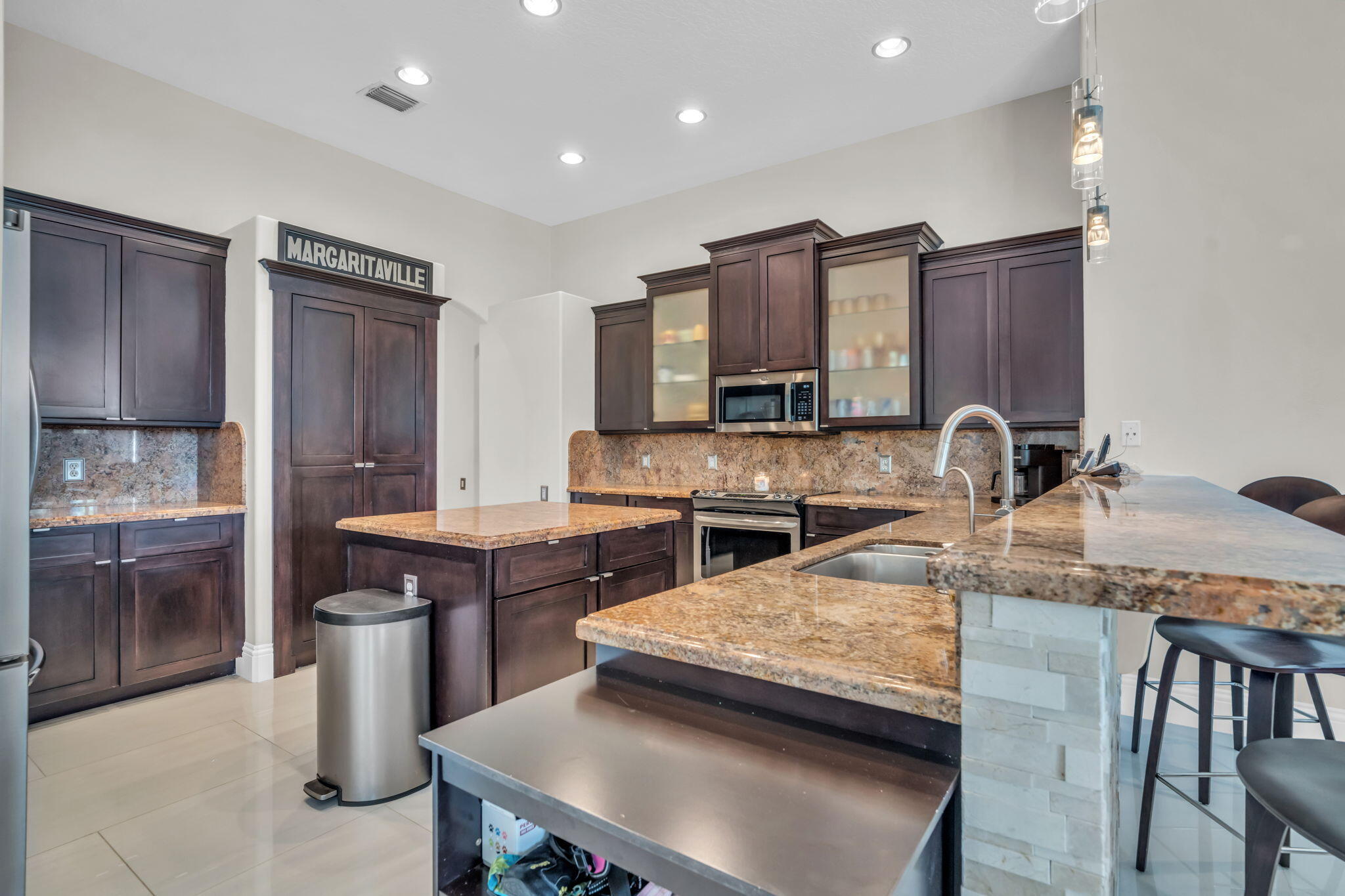 MID-RIVERS YACHT AND COUNTRY CLUB (AKA EVERGREEN C - Residential