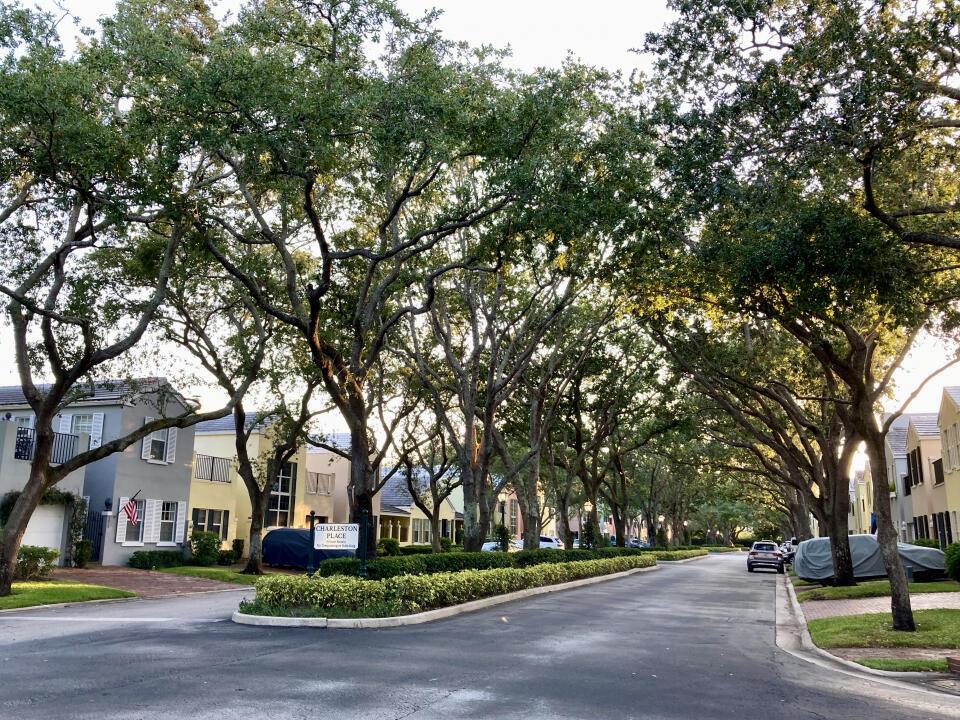 CHARLESTON PLACE - Residential