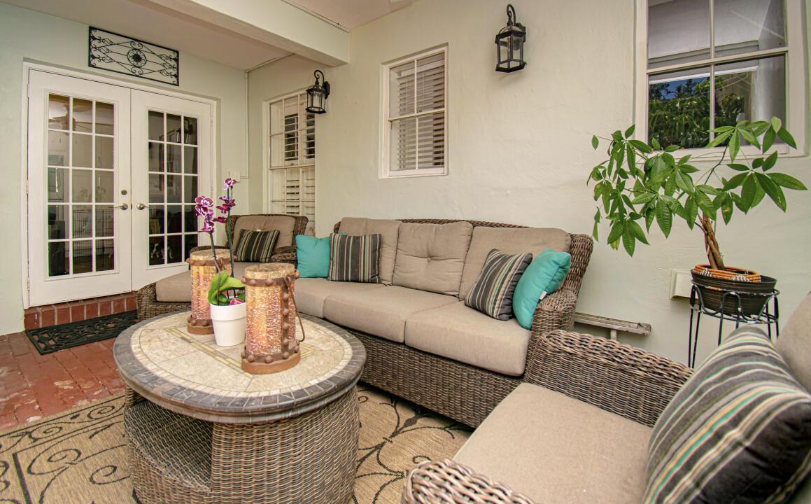 CHARLESTON PLACE - Residential