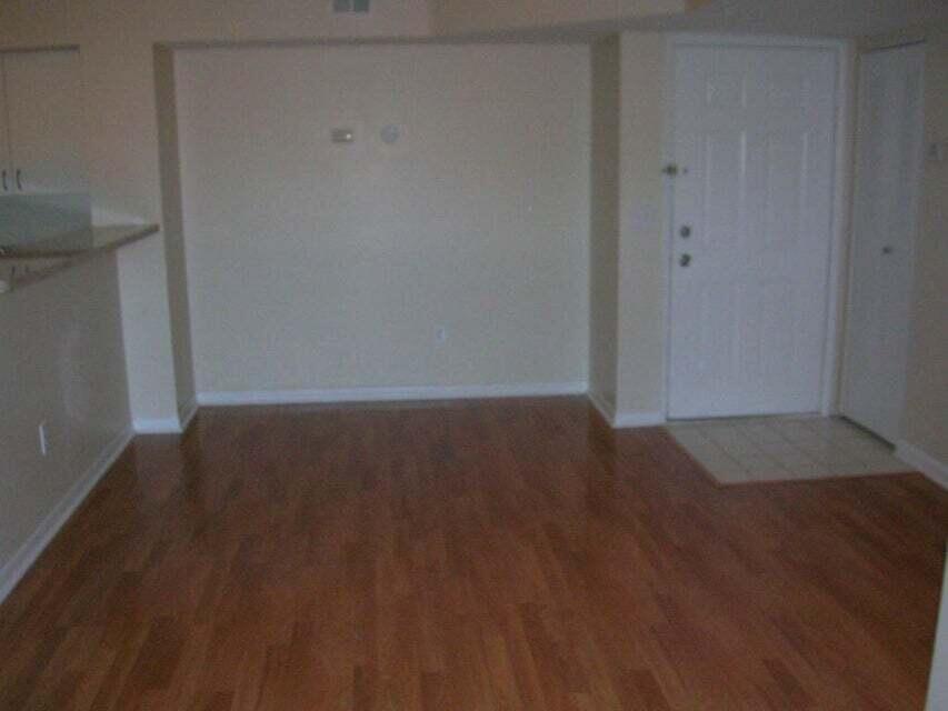 111 Yacht Club Way 305