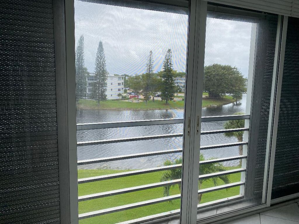 Photo of 4096 Westbury H #4096, Deerfield Beach, FL 33442 (MLS # B26008954)