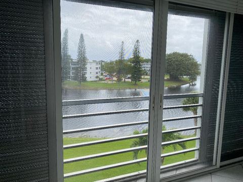 Tiny photo for 4096 Westbury H #4096, Deerfield Beach, FL 33442 (MLS # B26008954)