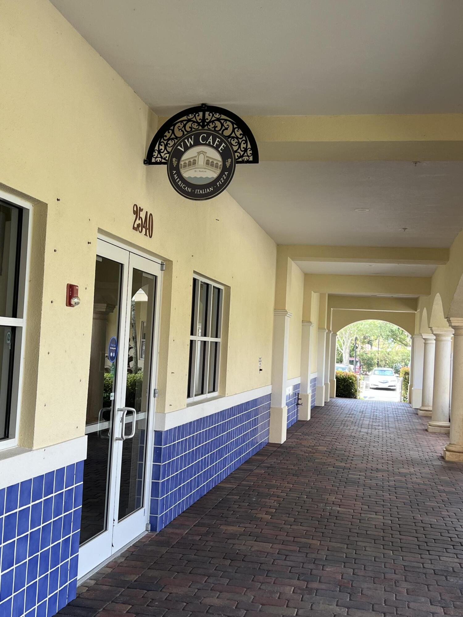 VILLAGEWALK OF WELLINGTON 4 - Residential Lease