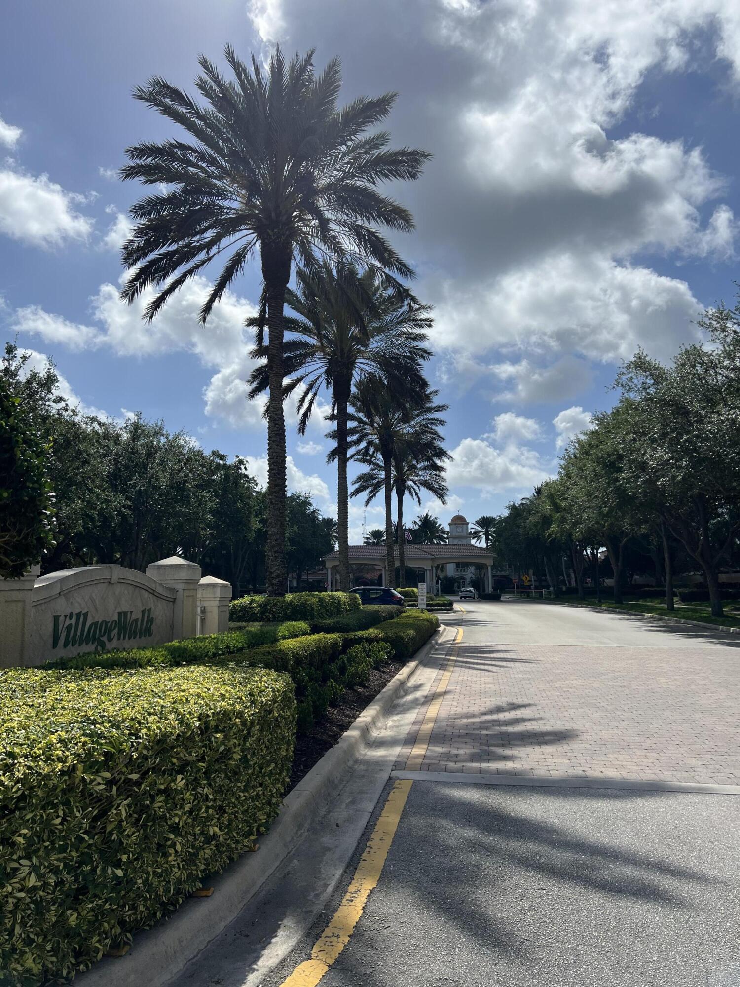 VILLAGEWALK OF WELLINGTON 4 - Residential Lease