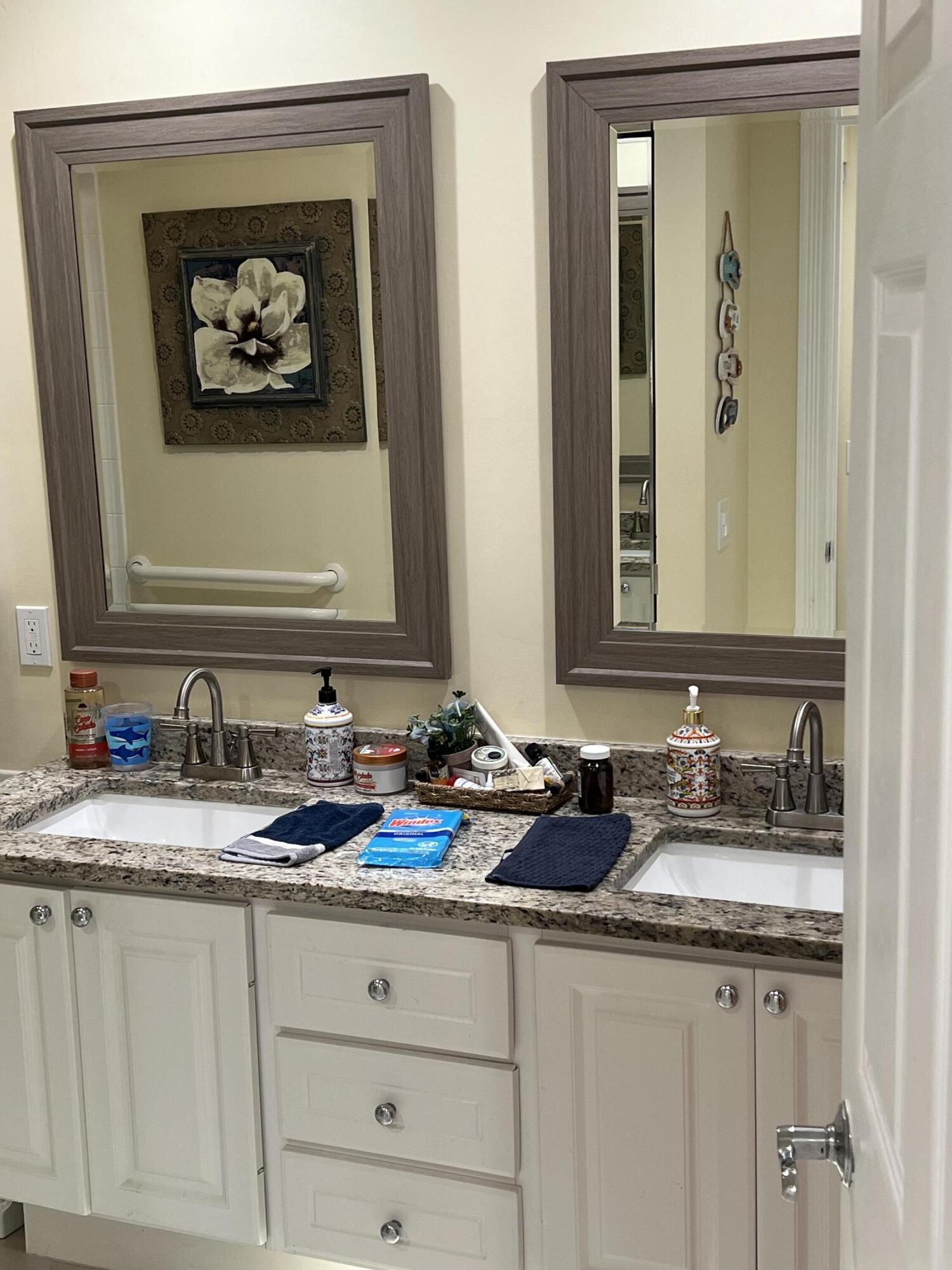 VILLAGEWALK OF WELLINGTON 4 - Residential Lease