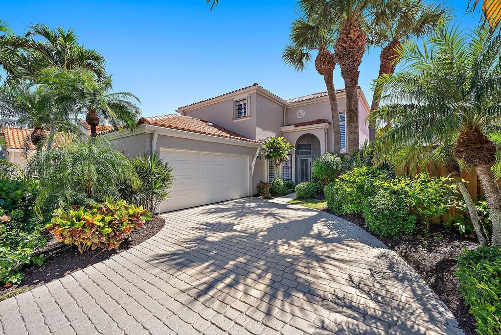 Photo of 2590 La Lique Circle, Palm Beach Gardens, FL 33410 (MLS # R11072537)