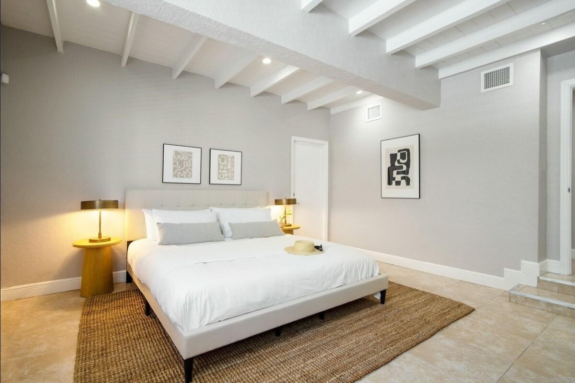 Las Olas By The Sea Ext 3 - Residential Lease