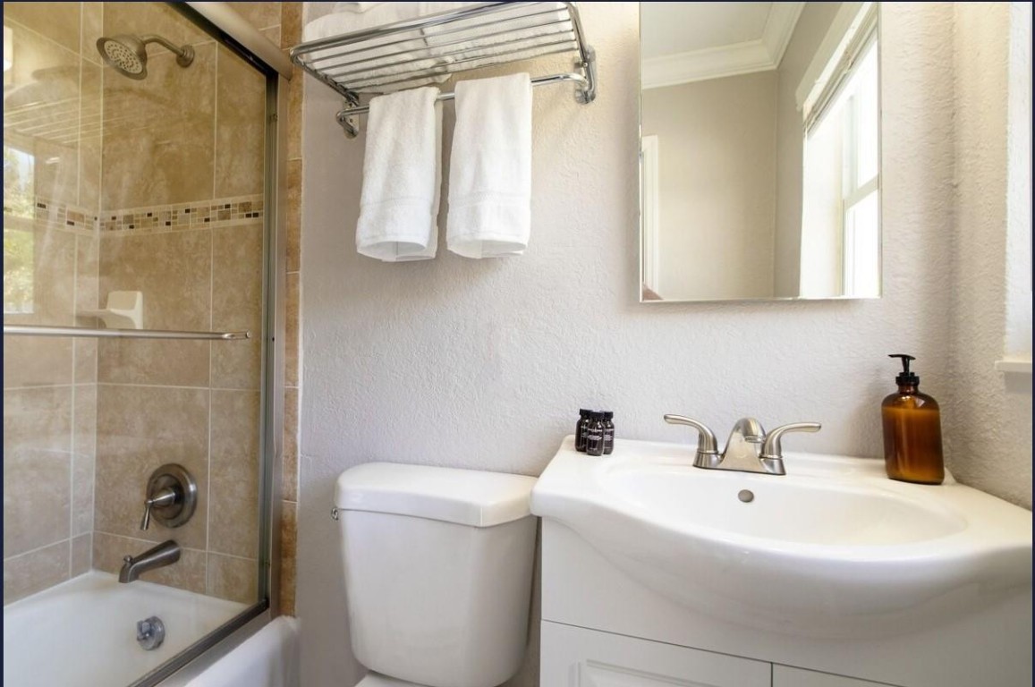 Las Olas By The Sea Ext 3 - Residential Lease