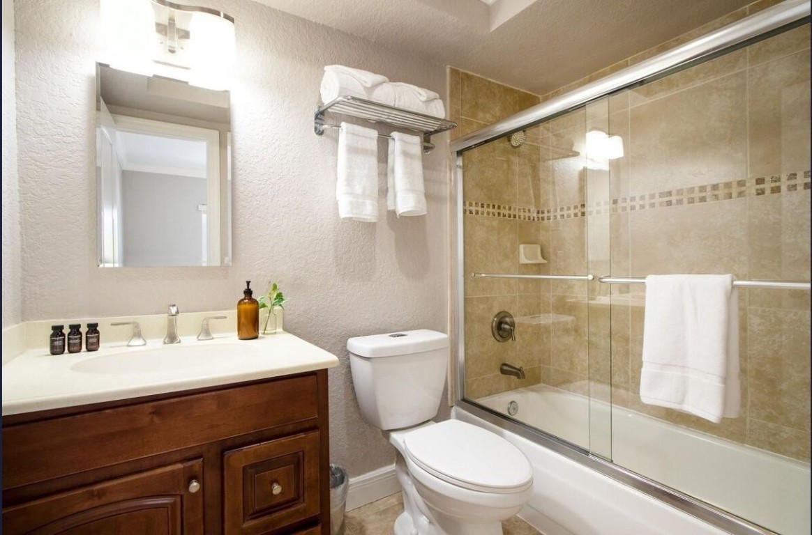 Las Olas By The Sea Ext 3 - Residential Lease