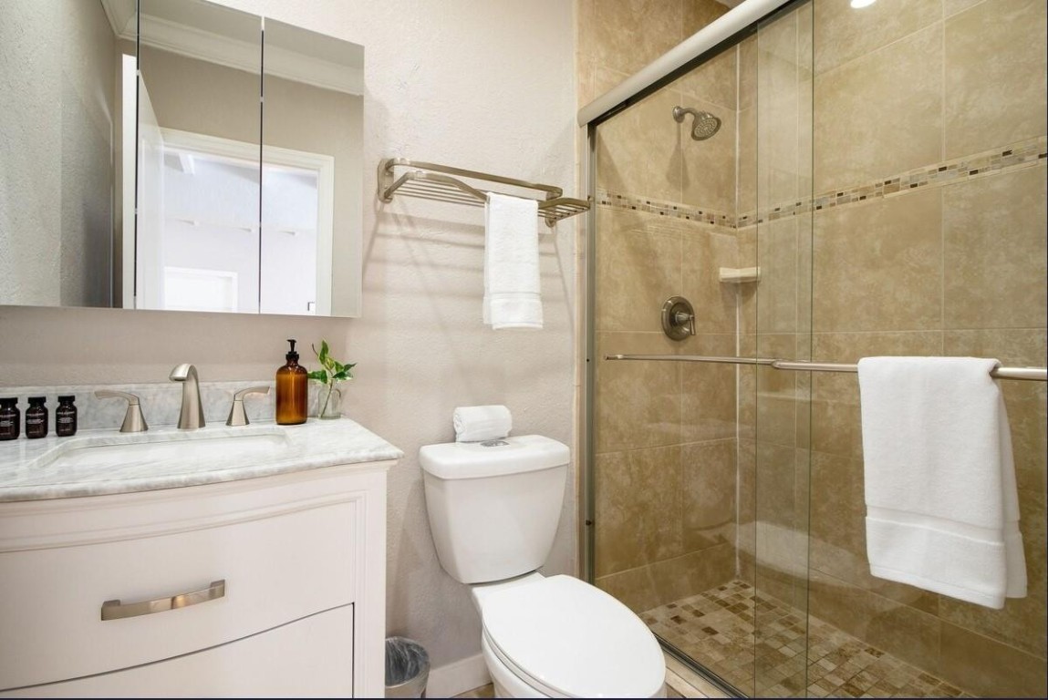 Las Olas By The Sea Ext 3 - Residential Lease