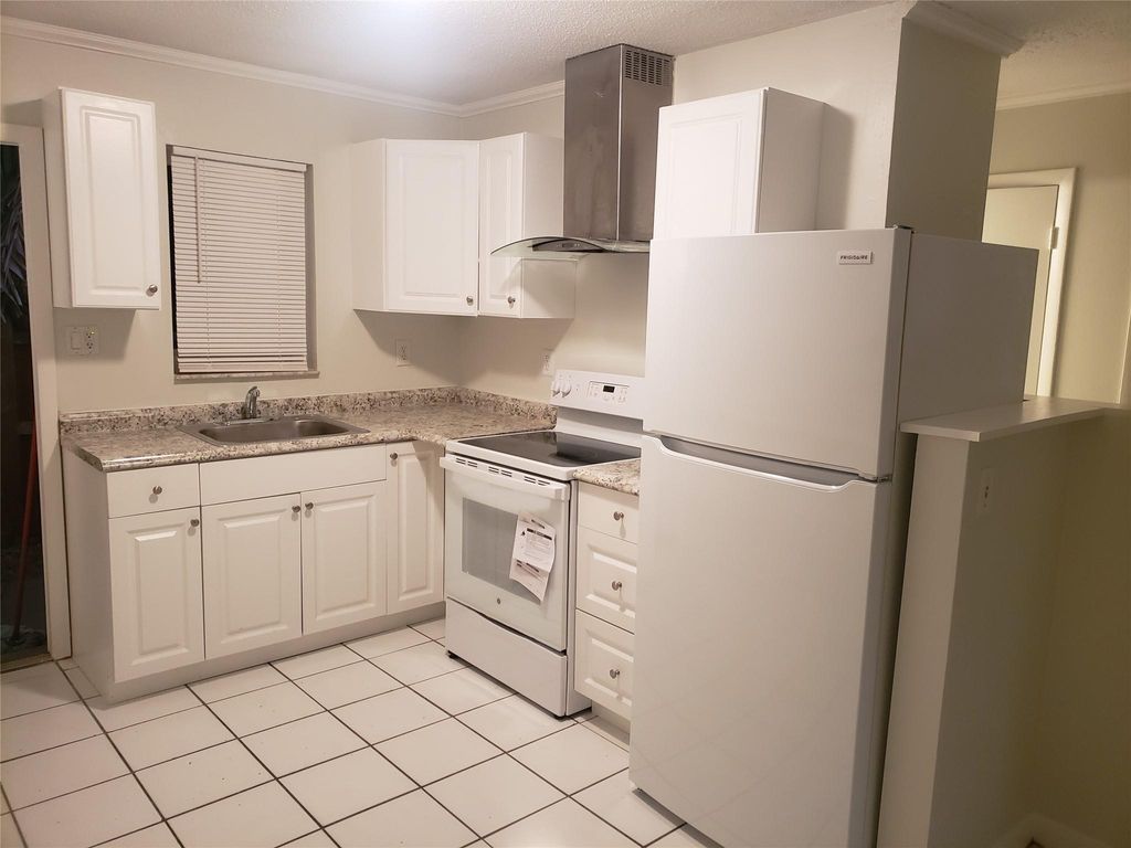 Photo of 731 NW 1st Ave #3, Fort Lauderdale, FL 33311 (MLS # F10507788)