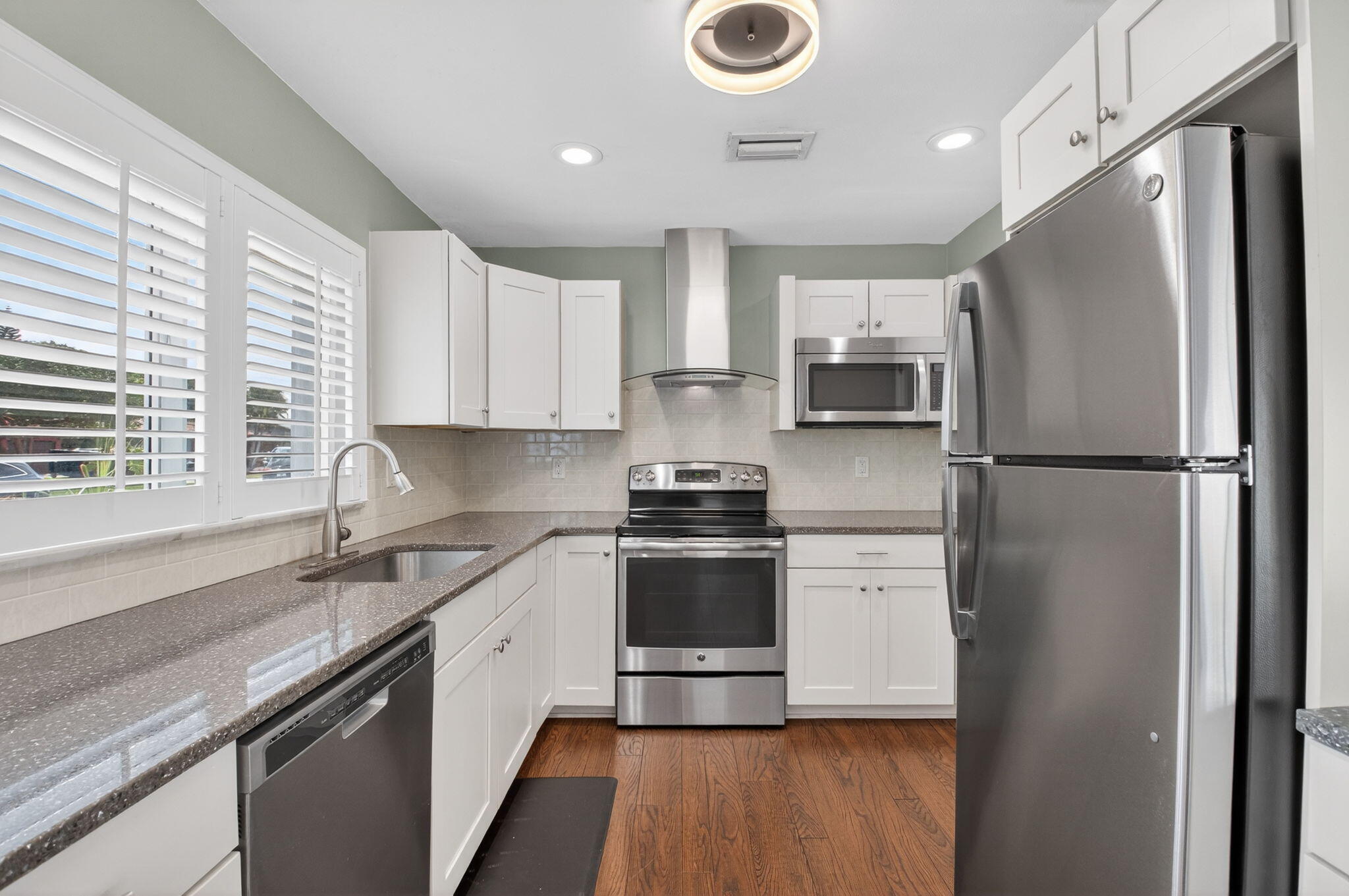 BOCA RATON SQUARE UNIT 4 - Residential