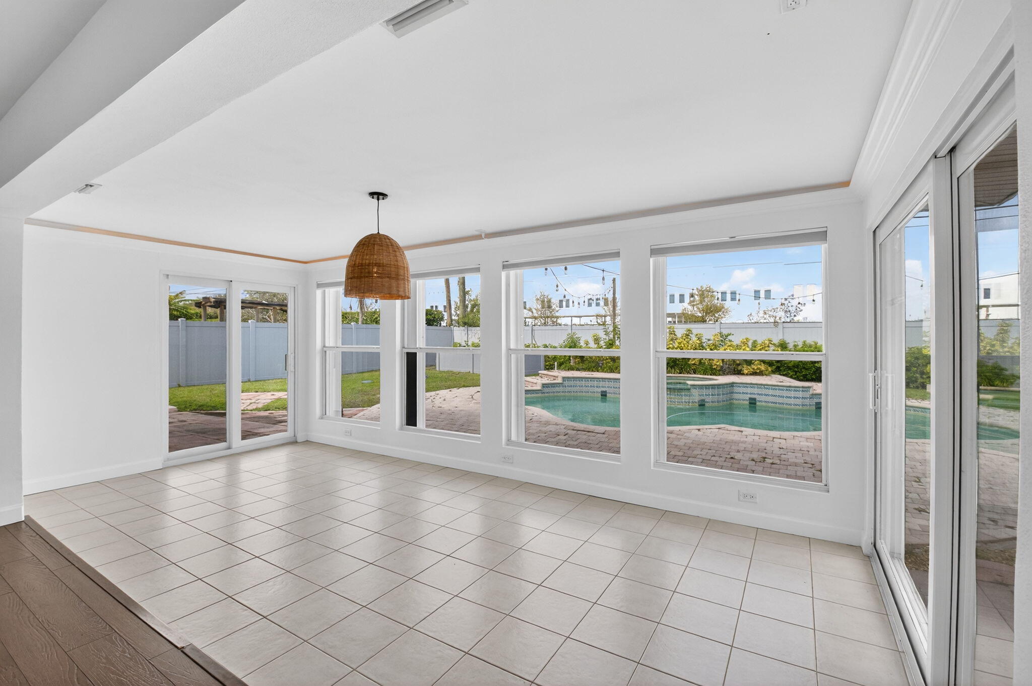 BOCA RATON SQUARE UNIT 4 - Residential