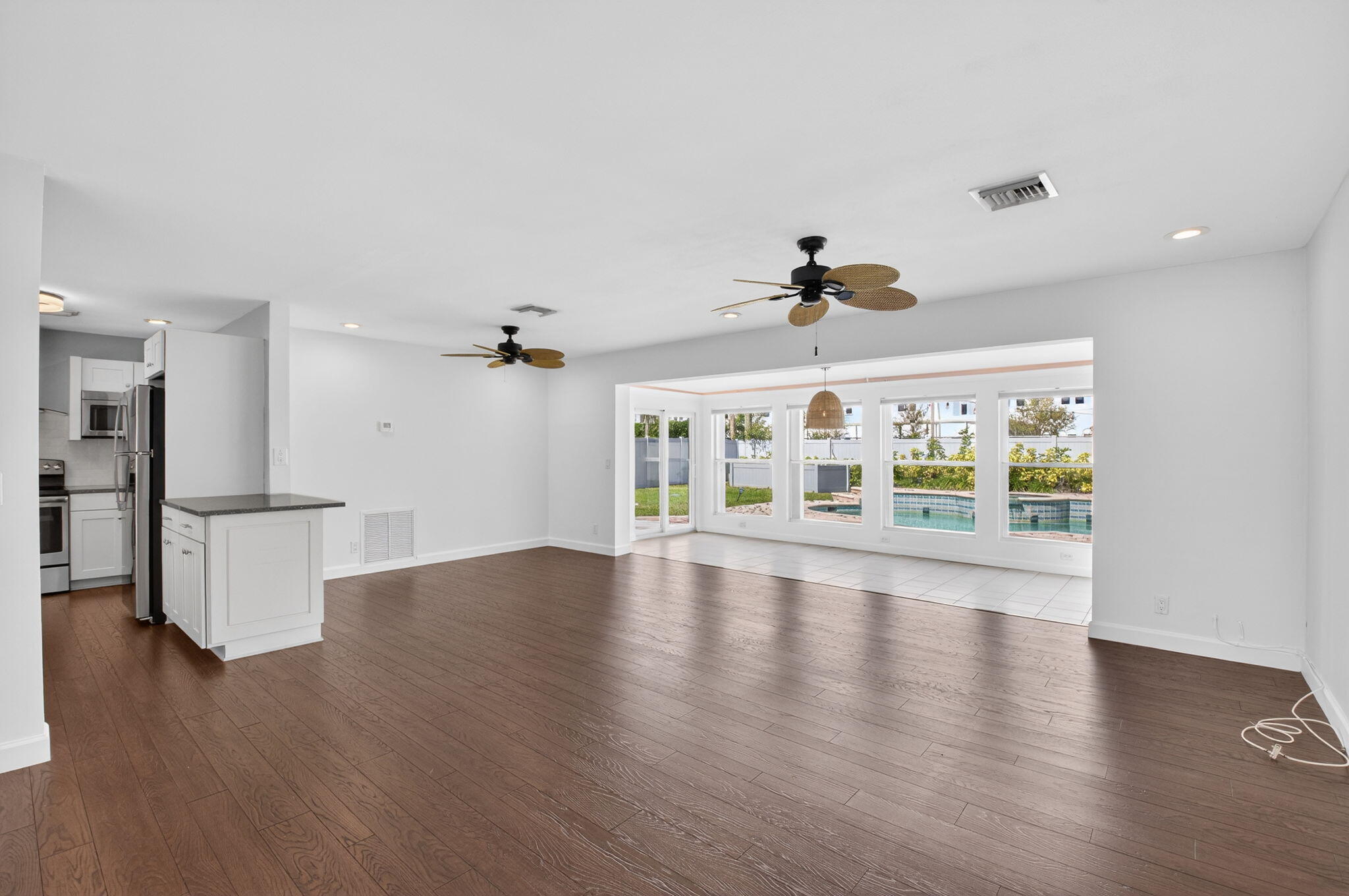 BOCA RATON SQUARE UNIT 4 - Residential