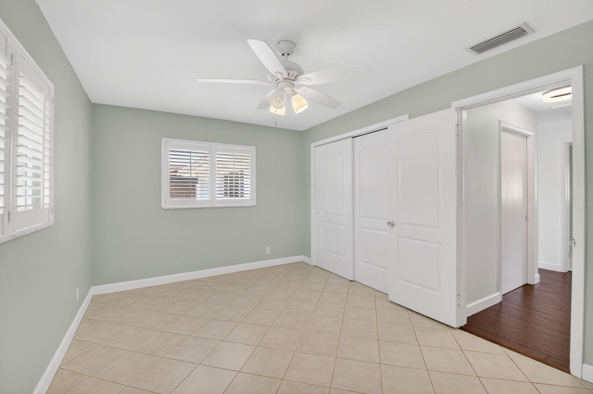 BOCA RATON SQUARE UNIT 4 - Residential