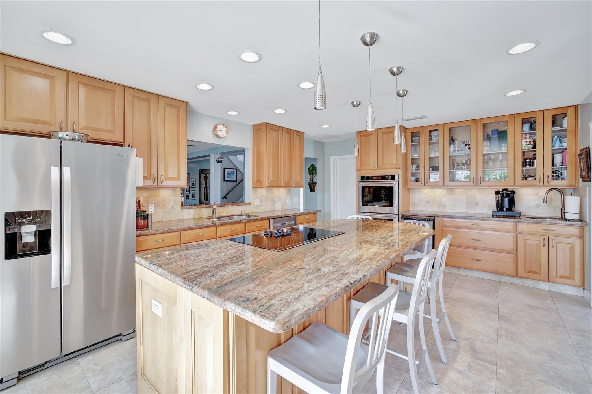 Bel-Air 32-10 B - Residential