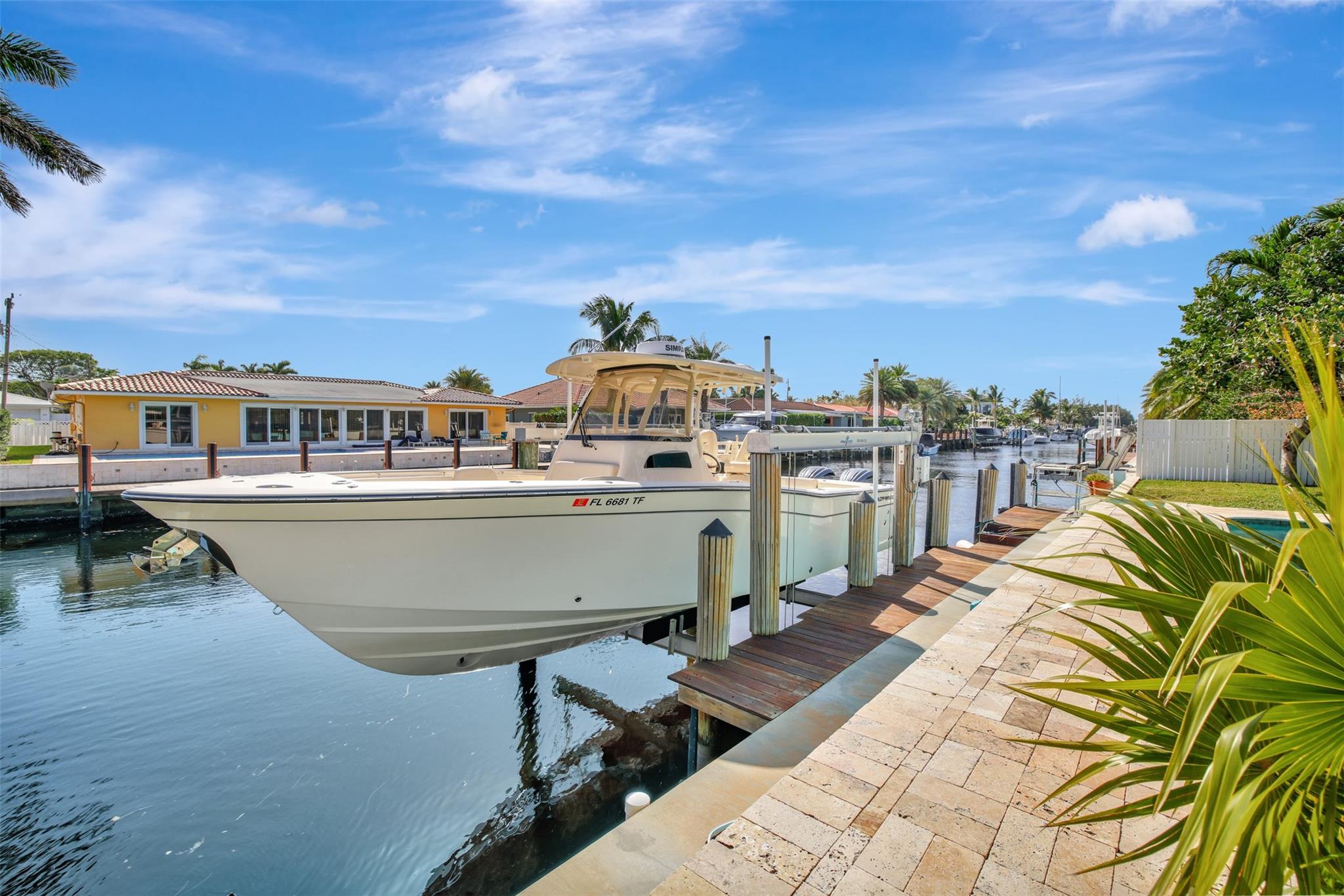 Bel-Air 32-10 B - Residential