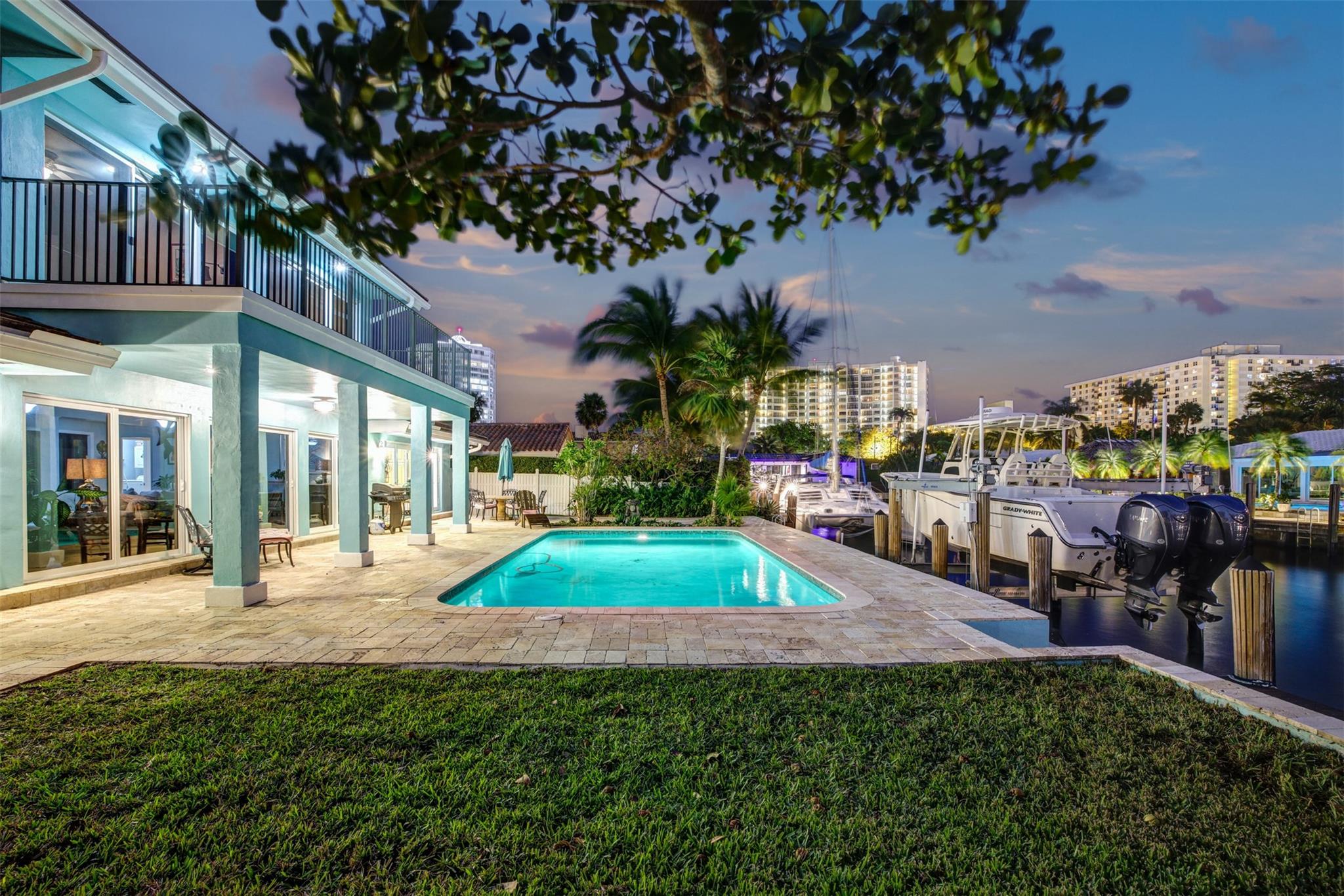 Bel-Air 32-10 B - Residential