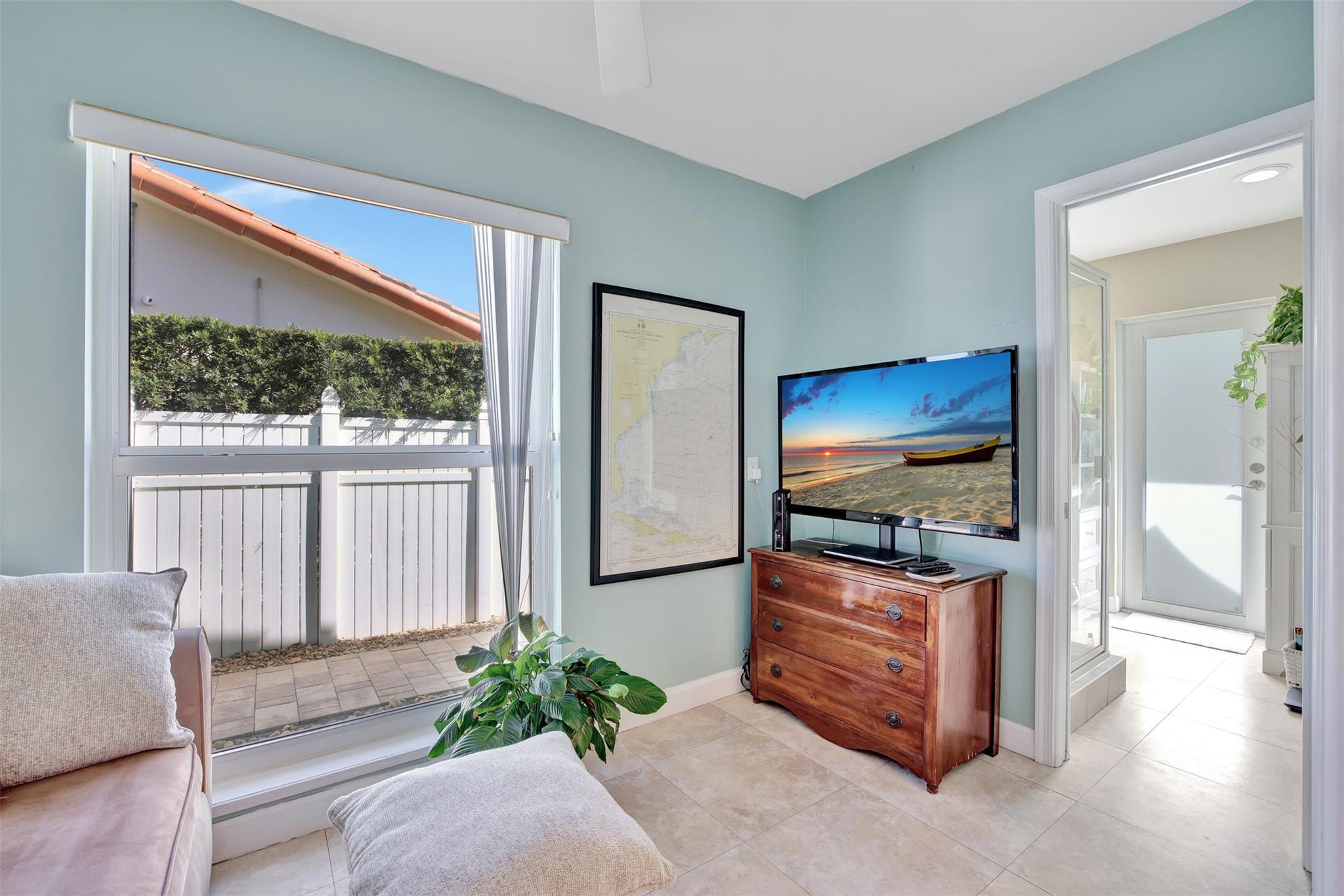 Bel-Air 32-10 B - Residential