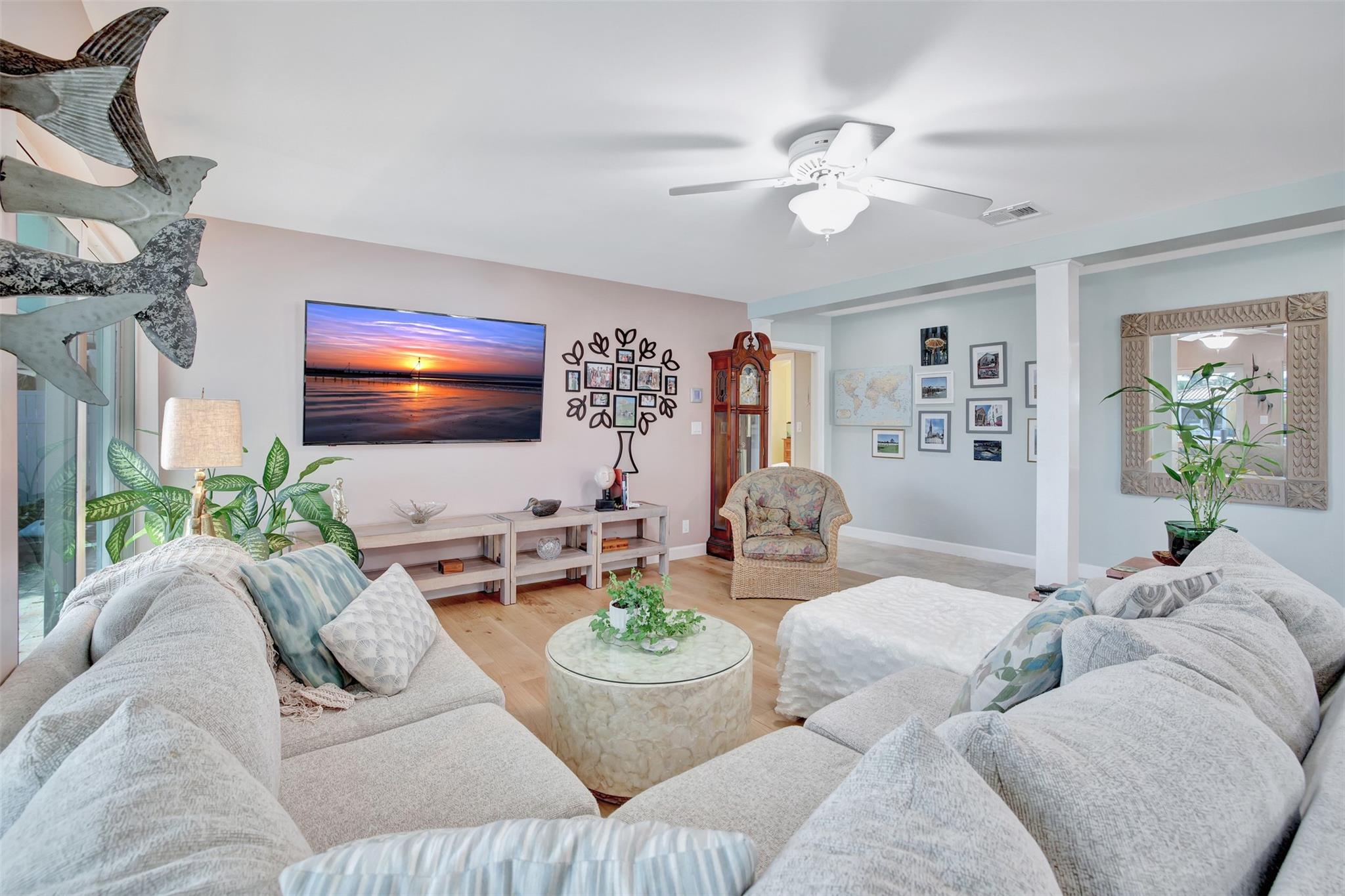 Bel-Air 32-10 B - Residential