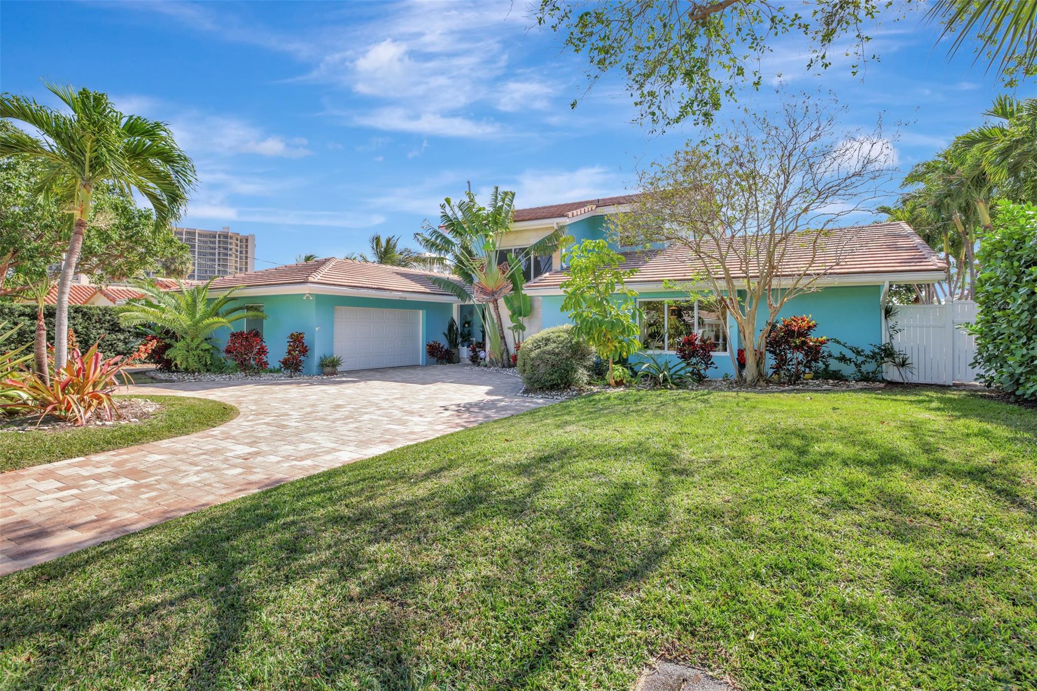 Bel-Air 32-10 B - Residential