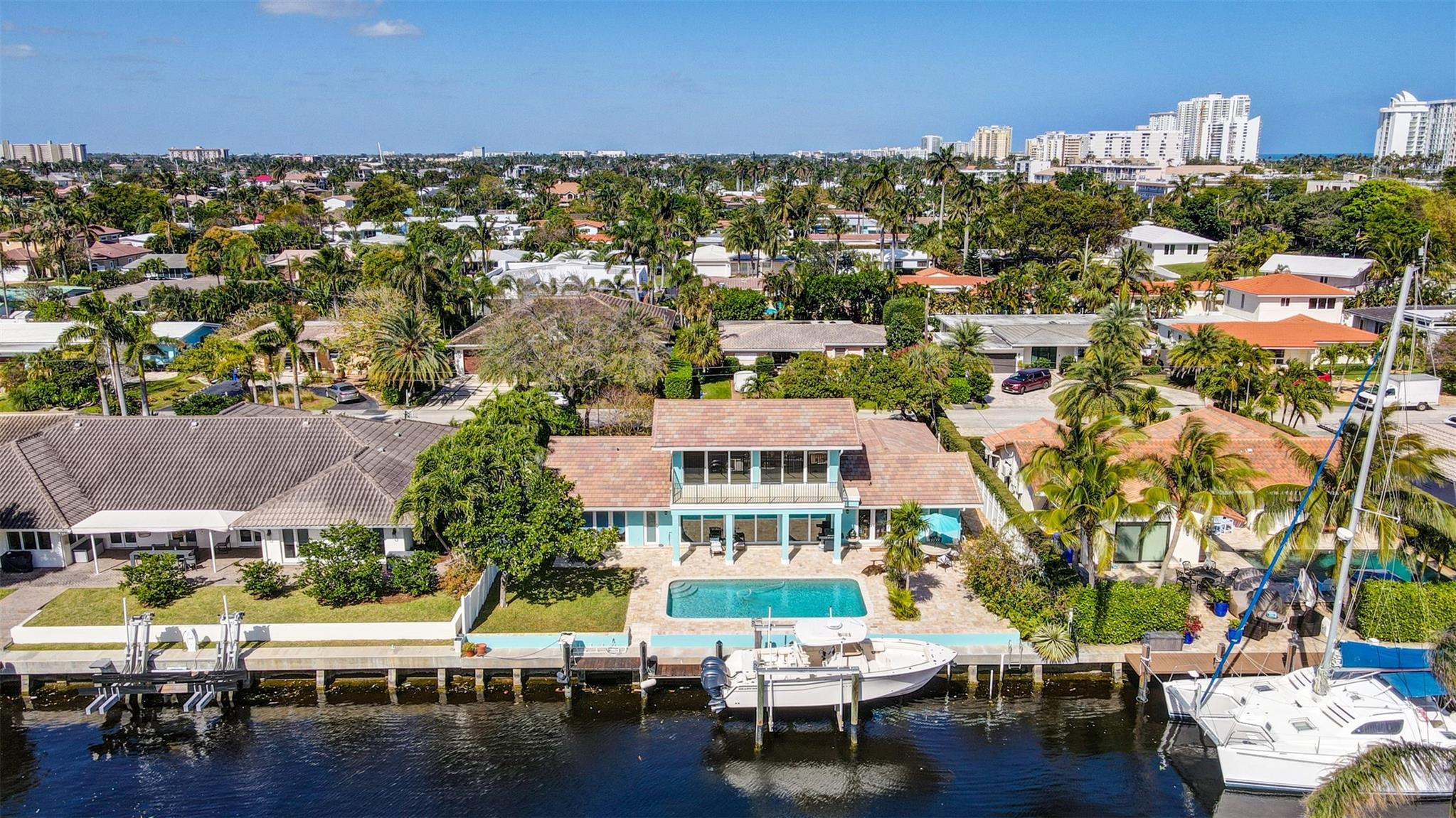 Bel-Air 32-10 B - Residential