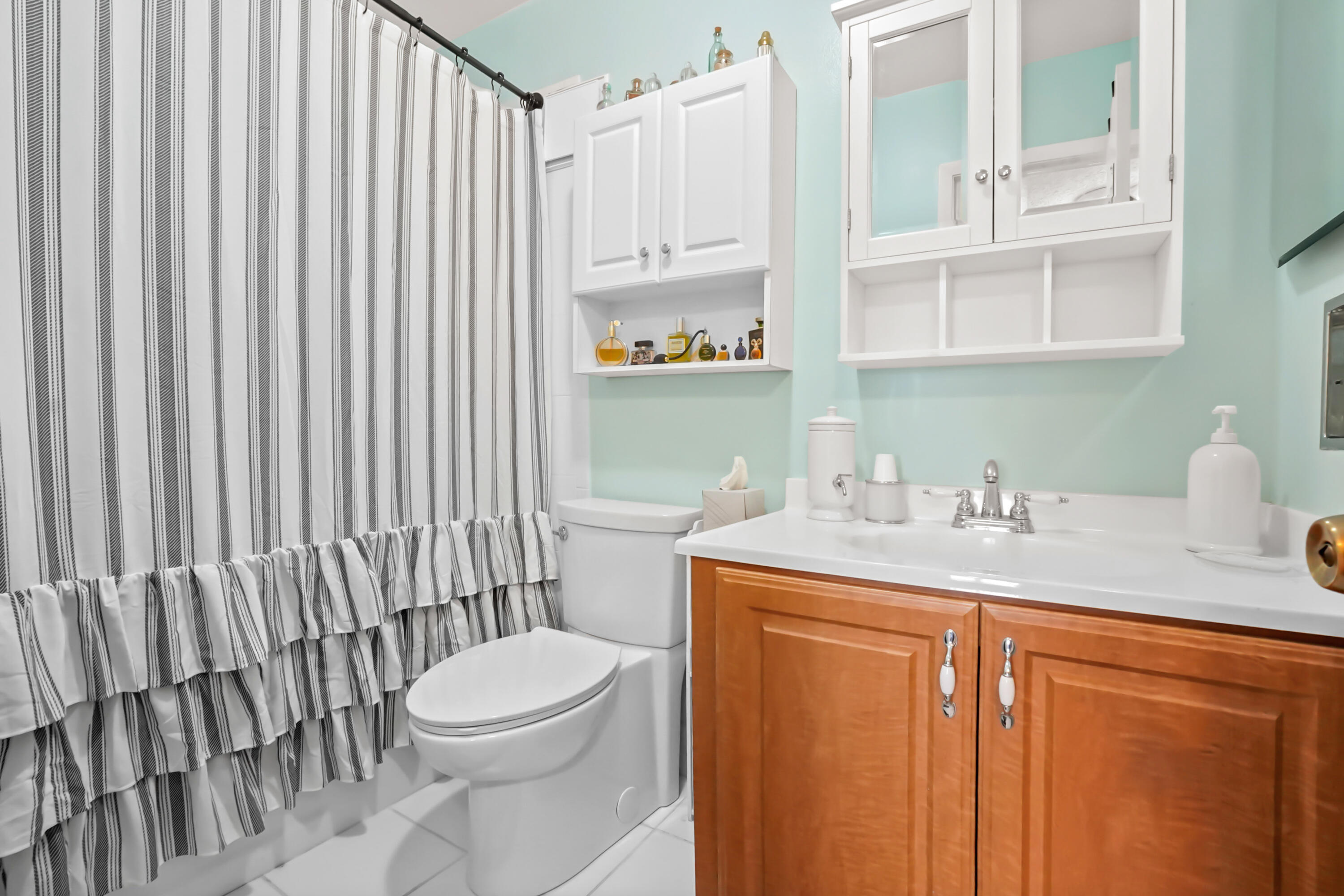 MILES GRANT CONDO - Residential