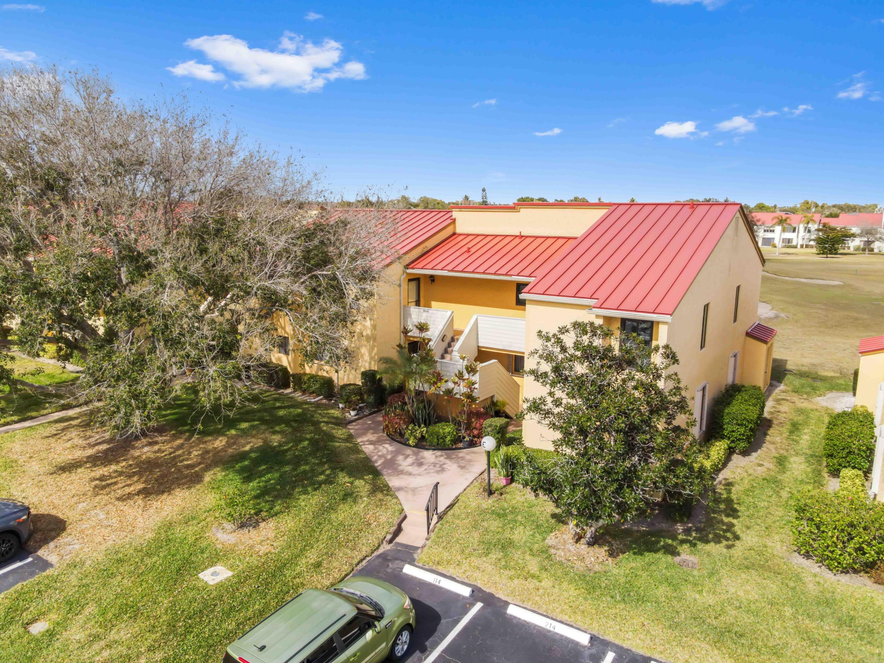 MILES GRANT CONDO - Residential