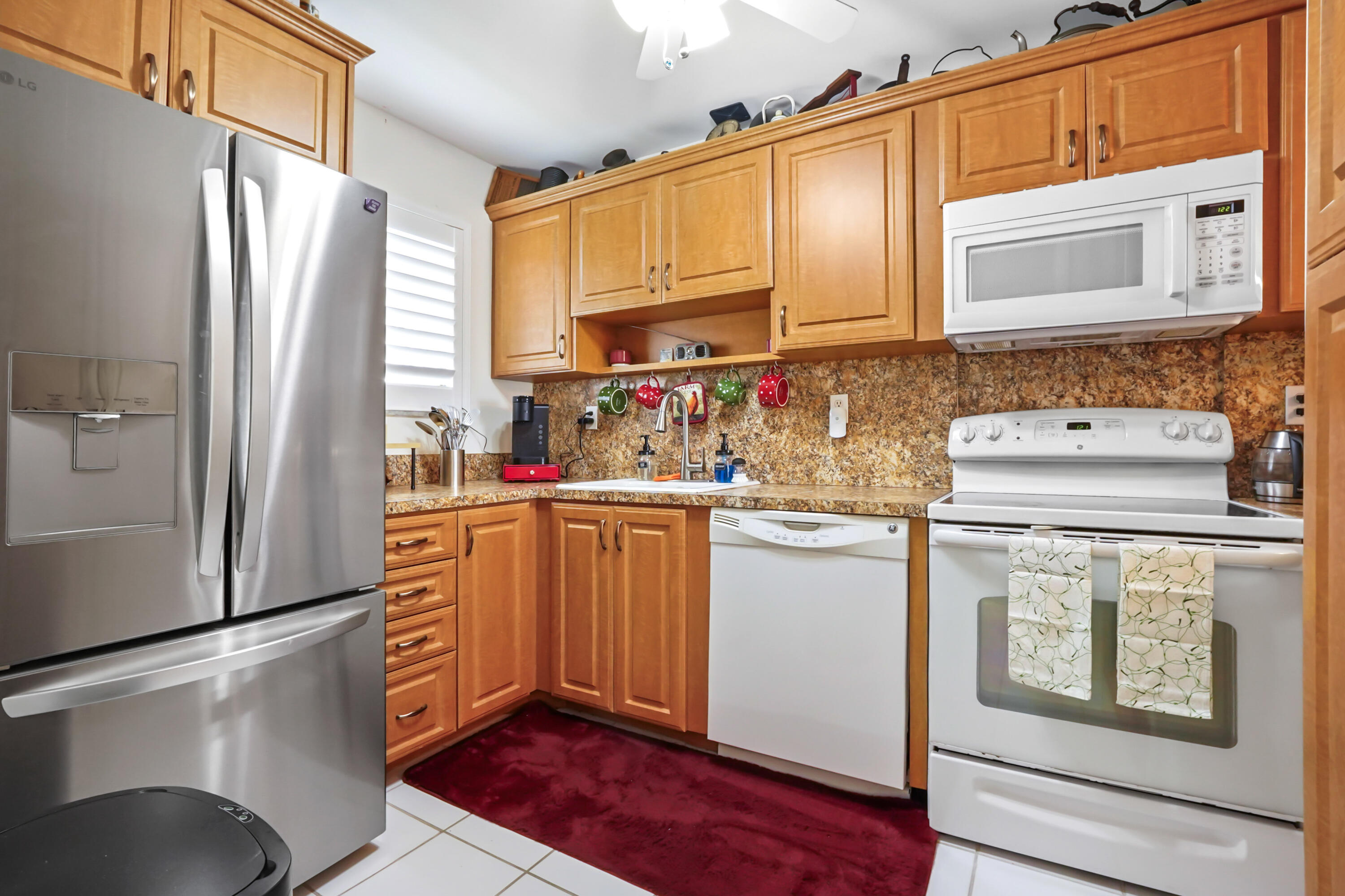 MILES GRANT CONDO - Residential