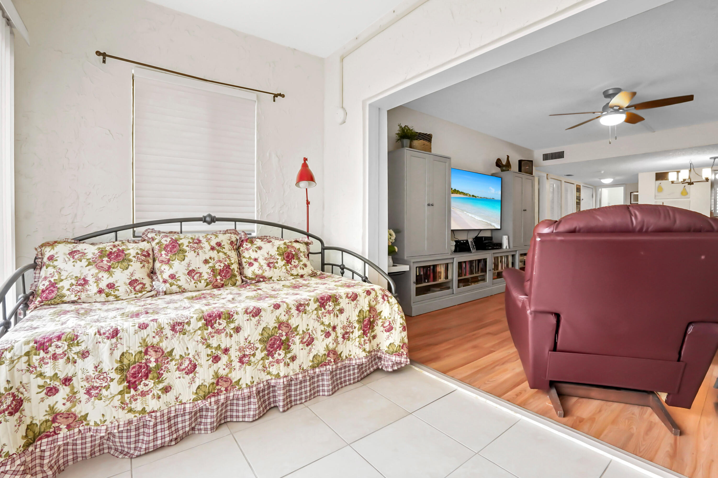 MILES GRANT CONDO - Residential